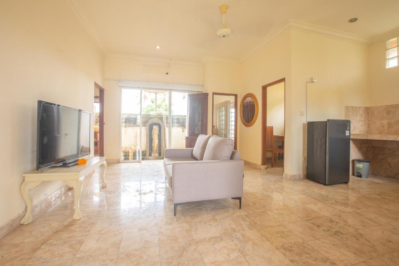 Arbathu Villa Ubud Exterior photo