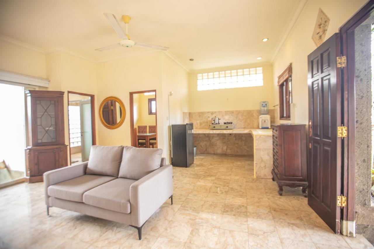 Arbathu Villa Ubud Exterior photo