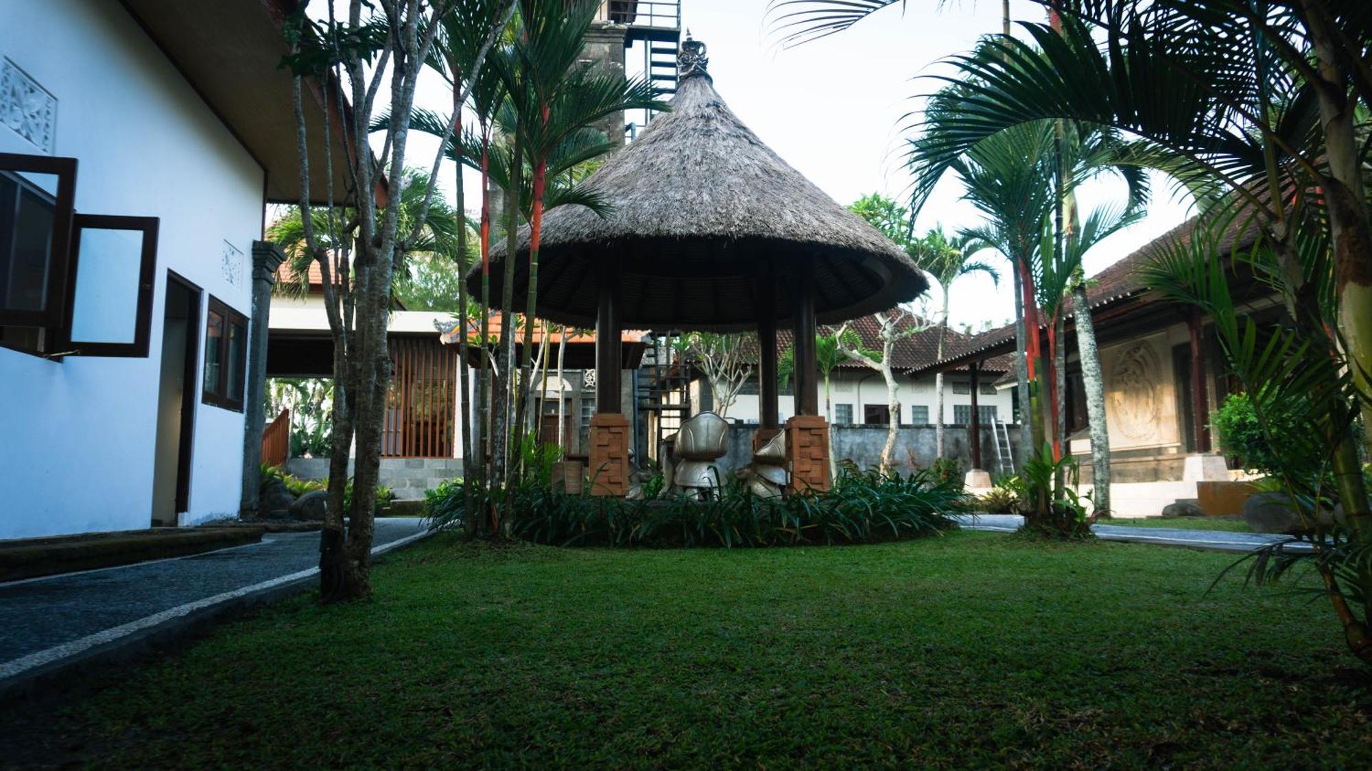 Arbathu Villa Ubud Exterior photo