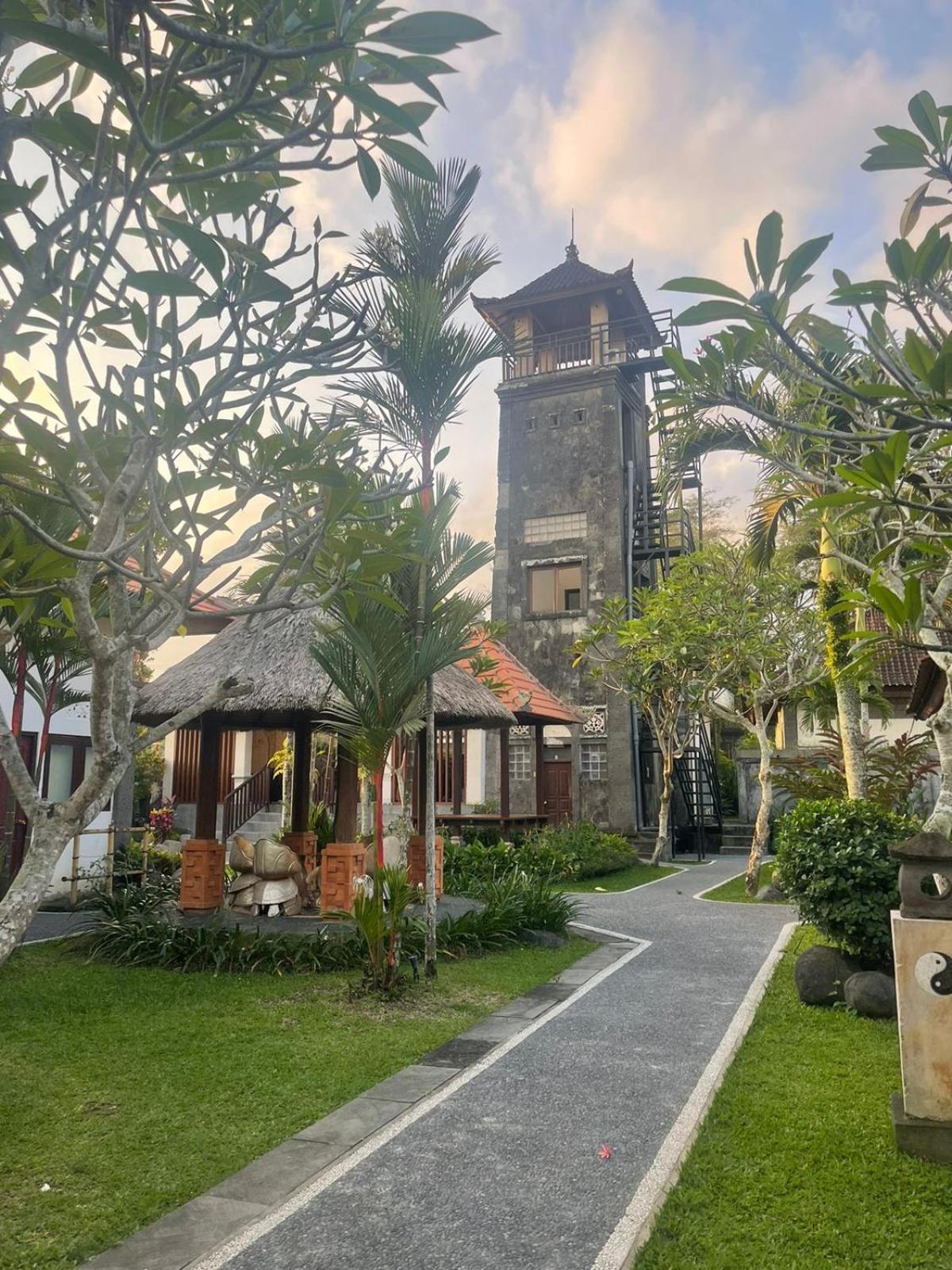 Arbathu Villa Ubud Exterior photo