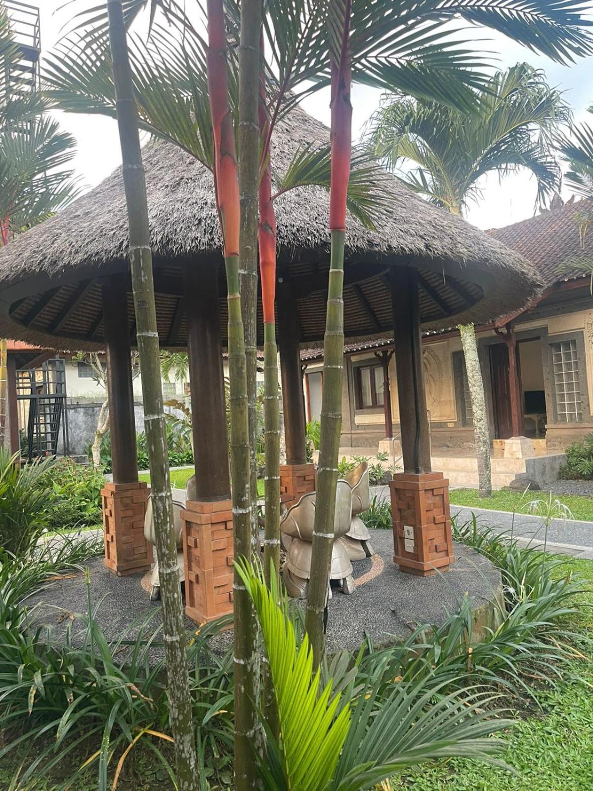 Arbathu Villa Ubud Exterior photo