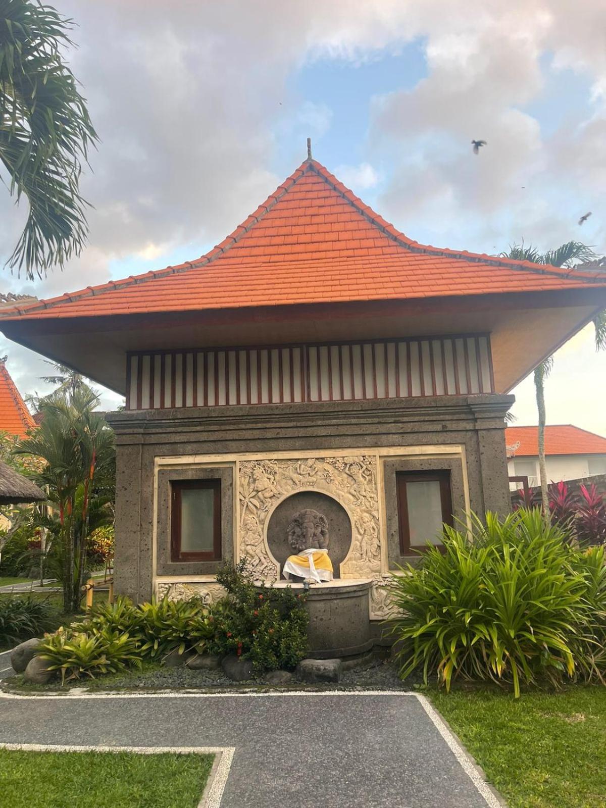 Arbathu Villa Ubud Exterior photo